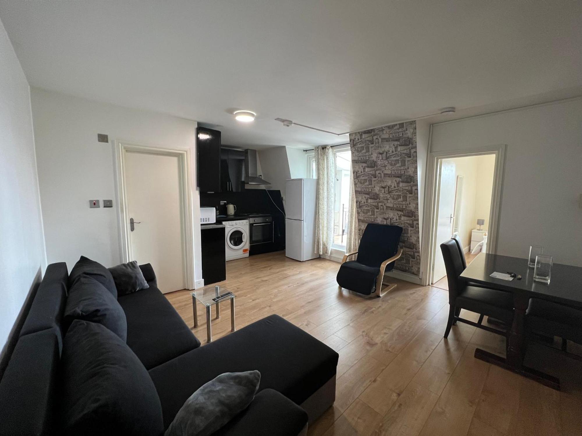 Comfy 2 Bedroom Apartments - Finchley Road, London Exterior photo