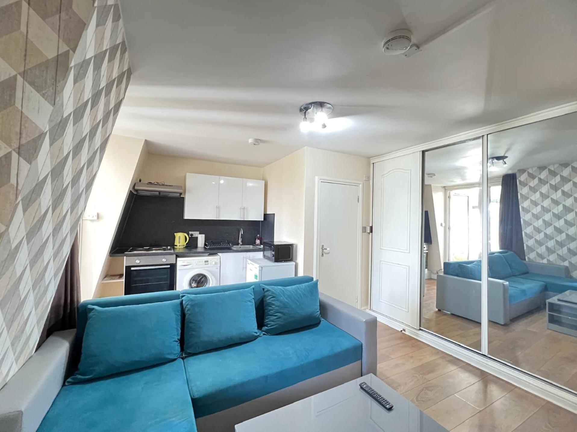 Comfy 2 Bedroom Apartments - Finchley Road, London Exterior photo